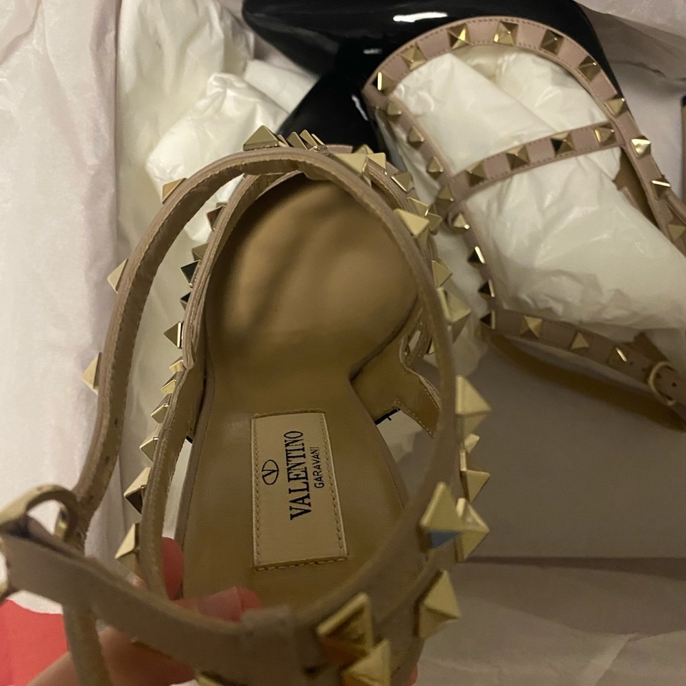 SALE Valentino Garavani Rockstud Slingback Heels - Picture 6 of 7